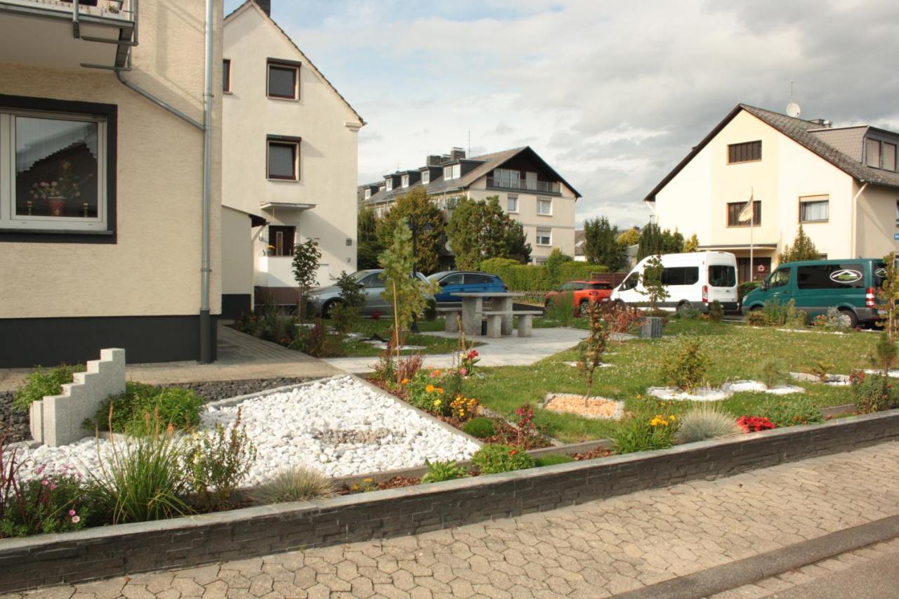 Modernes Ferienzimmer , Schöne Weitsicht über Koblenz an Rhein&Mosel Exterior foto